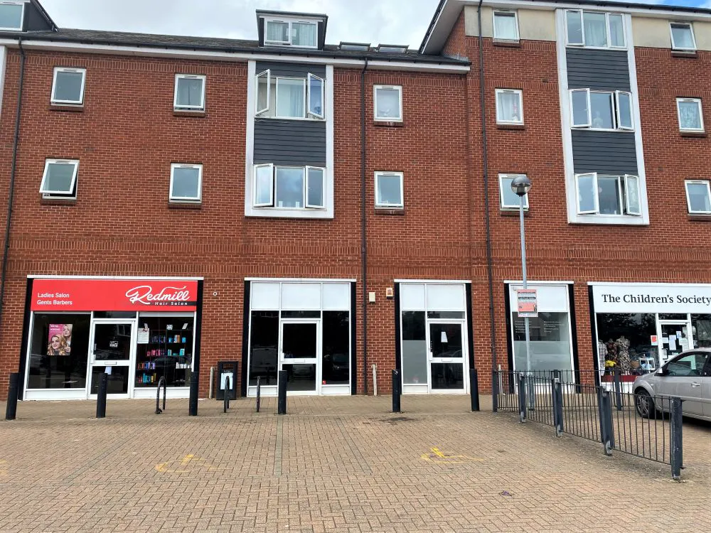 4 & 7 Rotary Way, Banbury, Office / Retail To Let - image00020.jpg