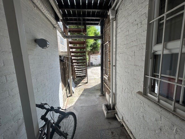 59 and 59a Victoria Street, Windsor, Investment / Residential / Retail For Sale - Rear courtyard passage.jpg