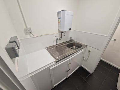 13 Limberline Spur, Portsmouth, Industrial / Warehouse To Let - 20251022_101648.jpg