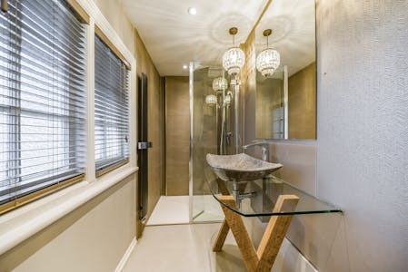 7 High Street, Pinner, Investment / Office / Retail For Sale - 1244588 8.jpg