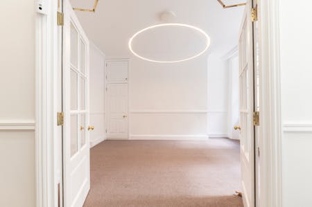 8 St. James Place, London, Office To Let - DSC_6894.jpg