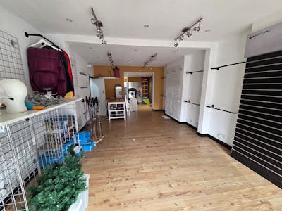 721 London Road, Westcliff-on-Sea, Residential Flat / Mixed Use / Retail For Sale - WhatsApp Image 2026-03-06 t 09.33.39.jpeg