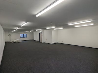Unit 24 Boundary Business Centre, Woking, Office To Let - 1000002441.jpg