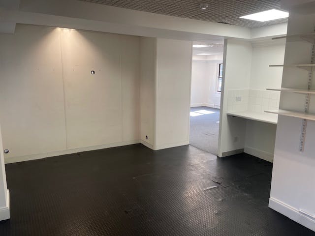 Ground Floor, 5 Cheapside Court, Ascot, Offices To Let - image6.jpeg