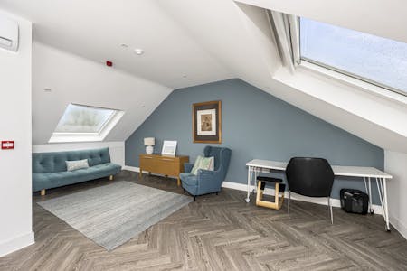 Unit 9, Stairbridge Court, Bolney, Office To Let - Bolney Grange Business Park, Stairbridge Court, Unit 9-005.JPG