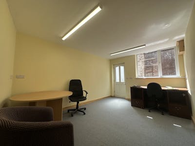 Offices and Stores, Rear of 14 Mardol, Shrewsbury, Office To Let - I1.jpeg