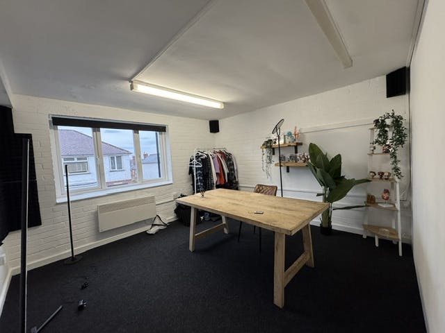 Units 5 & 7 Huntingtower Road, Sheffield, Industrial / Offices To Let - image121.jpeg