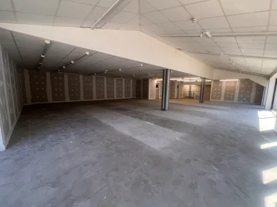 786-794 Oxford Road, Reading, Class E Retail / Leisure / Retail / Trade Counter / Trade Counter / Showroom To Let - 20260814_105622377_iOS.jpg