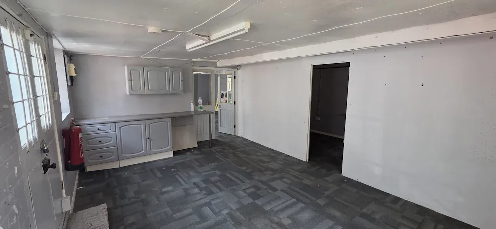 Small Unit, Kerridge's Yard - 20260803_141111.jpg