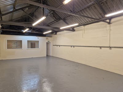 Unit 4, Stockport, Industrial/Logistics To Let - 20240523_100111.jpg
