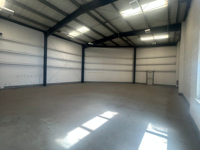 Unit 12 Westpoint, Vincients Road,, Chippenham, Industrial To Let - Interior 2.jpeg