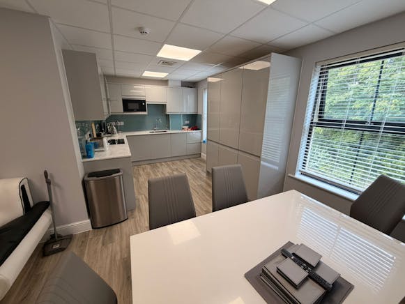 Cherry Orchard House, Rochford, Office To Let - c2e2f3b1-7d92-454a-ae5e-8aa3cfdf6bfe.JPG
