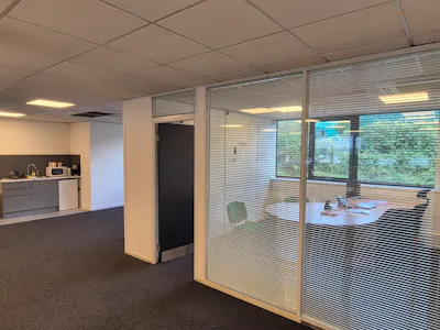 Bredbury Park Way, Stockport, Industrial/Logistics / Office To Let - 20260908_142251.jpg