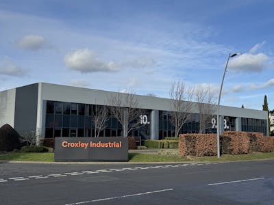9-10 Woodshots Meadow, Croxley Park, Watford, Industrial / Light Industrial / Warehouse To Let - IMG_9283.jpg
