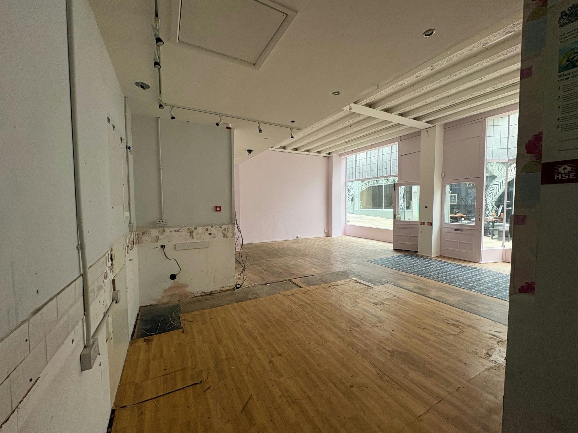 Unit 8-9 Grand Arcade, Leeds, Leisure / Retail To Let - internal 3.jpg