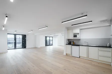 8 Waterson Street, London, Office To Let / For Sale - Waterson St 8 2026 - 2.jpg