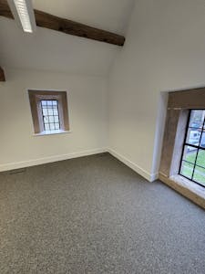 2 The Coach House,, Hathersage Hall Business Centre, Hope Valley, Office To Let - 20250128_151645.jpg