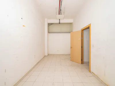 Shed 4, Industrial Area 13, Sharjah, Warehouse To Let - _SVL8288.jpg