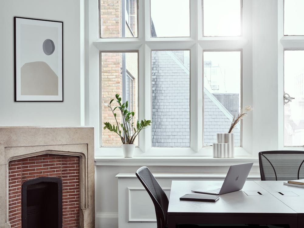 15 Stratton Street - GPH Office.jpg