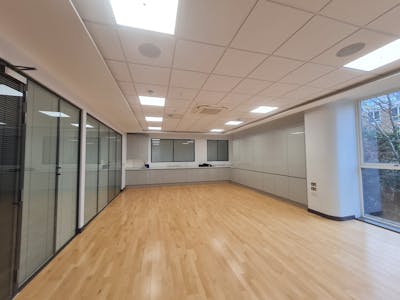 Ground Floor, Quadrant House, Levett Square, Richmond, Office To Let - 20251208_130651rf.jpg