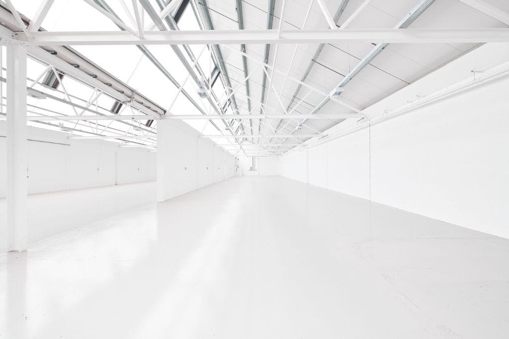 Industrial Unit in London - photo 2