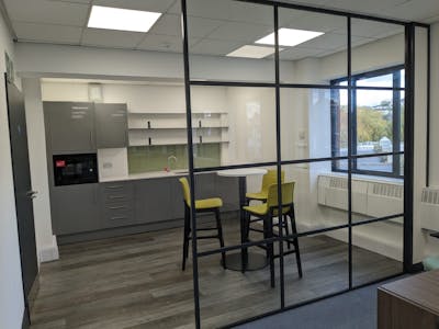 First Floor Office, Portsmouth House, Guildford, Office To Let - 33.jpg