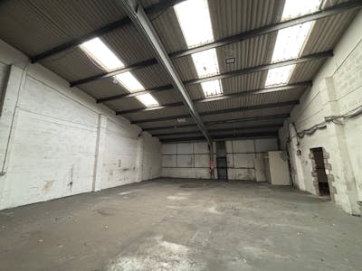 Units 2-5, Ty Verlon Industrial Estate, Barry, Industrial To Let - IMG_6923.jpeg