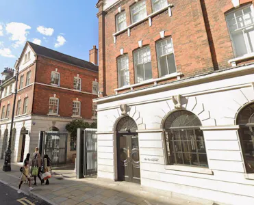 61-63 & 65 Brushfield Street, London, Office To Let - 61-65 Brushfield Street.jpg