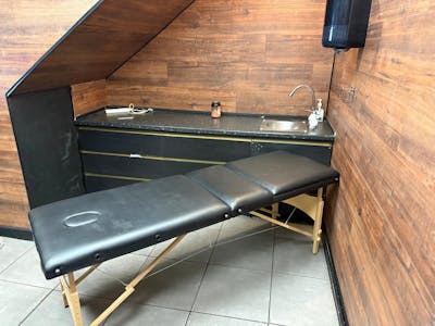 3 High Holborn, Dudley, Retail To Let - 339cf389-f9c0-42d5-8e9f-0670359b3415.JPG