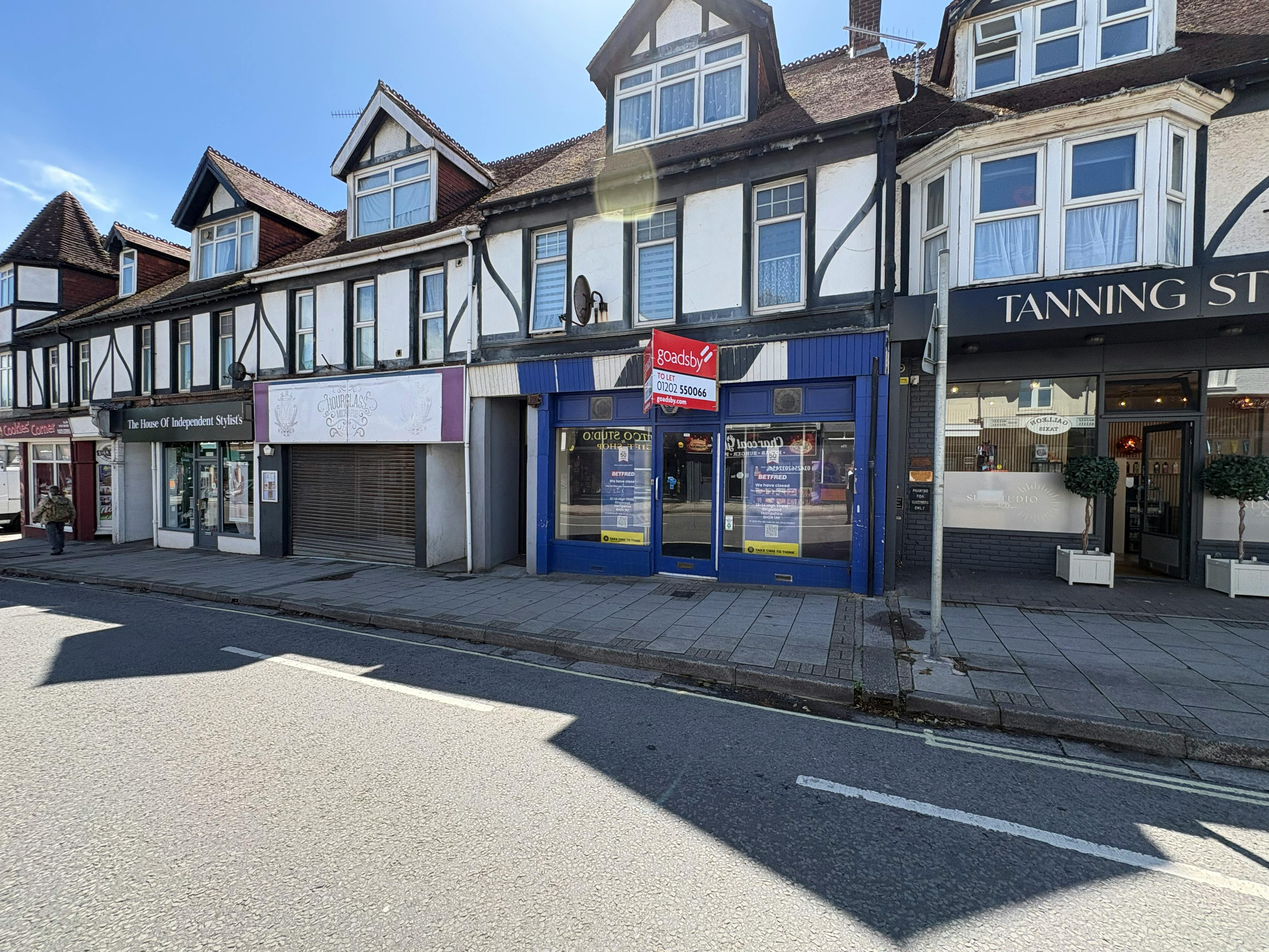Retail in New Milton