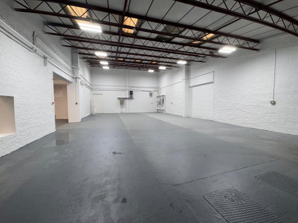 Unit B, Mitre House, White City, Industrial / Warehouse To Let - 2.jpg