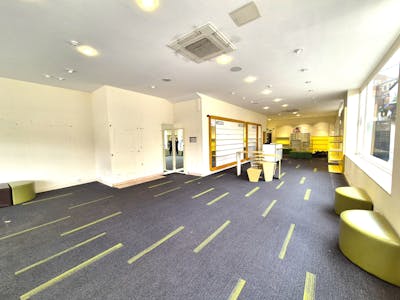 2 Warren Street, Stockport, Retail To Let - 20250624_151345.jpg