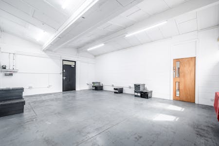 Unit 5.1a Bayford Street Industrial Centre, London, Office To Let - Bayford St 51 52  53  Low Res 3.jpg