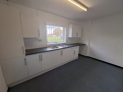 Unit 9 & 10 Building 329, Rushock Trading Estate, Droitwich, Industrial / Warehouse / Industrial To Let - 20251113_141716.jpg