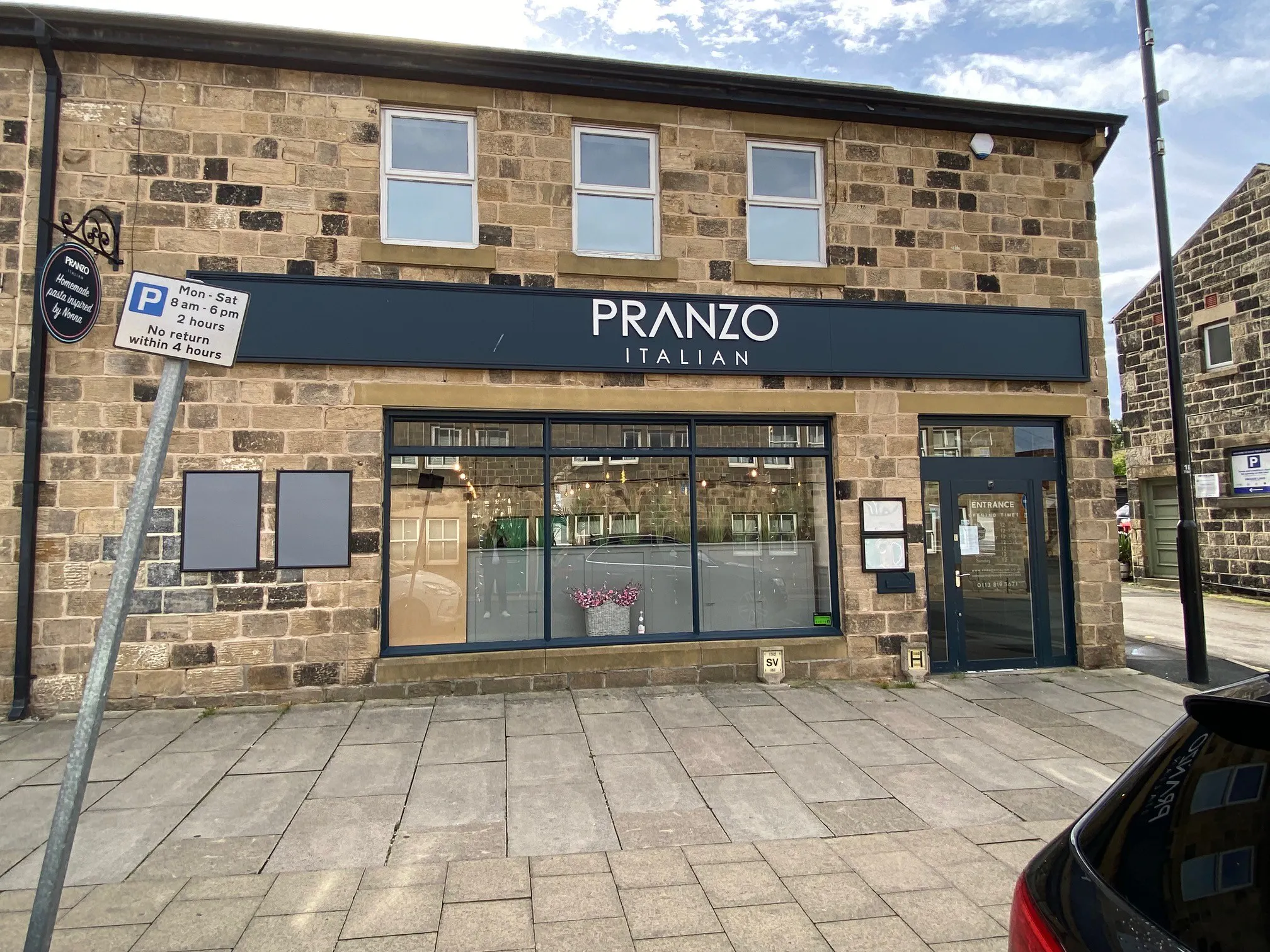 68 Town Street, Horforth, Leeds, West Yorkshire, LS18 4AP