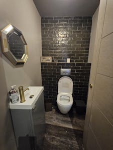 170 Bury New Road, Manchester, Leisure / Retail For Sale - 20260112_132152.jpg