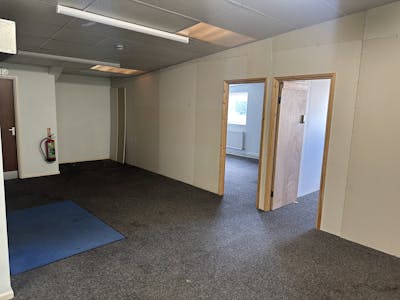 Unit 7D, Leamington Spa, Industrial/Logistics To Let / For Sale - IMG_4577.JPG