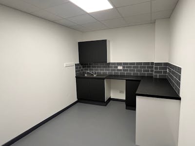 Unit 5 Hillmead Industrial Estate, Marshall Road, Swindon, Industrial / Warehouse To Let - Kitchenette.jpg