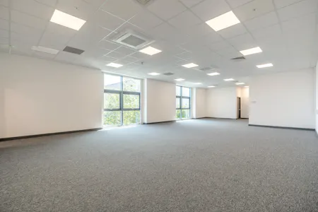 Unit 16, Central Trading Estate, Mosley Road, Trafford Park, Industrial To Let - 8698361-interior12-800.jpg