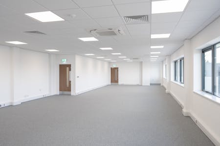Unit 5, Metroplex Park, Tolworth, Industrial / Warehouse To Let - Metroplex Unit 5-27.jpg