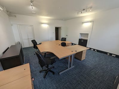 Netley House, Shere Road, Guildford, Office To Let - PXL_20231003_111650037MP.jpg