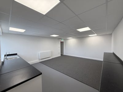 Unit 48 Enfield Industrial Estate, Redditch, Office To Let - IMG_3378.JPG