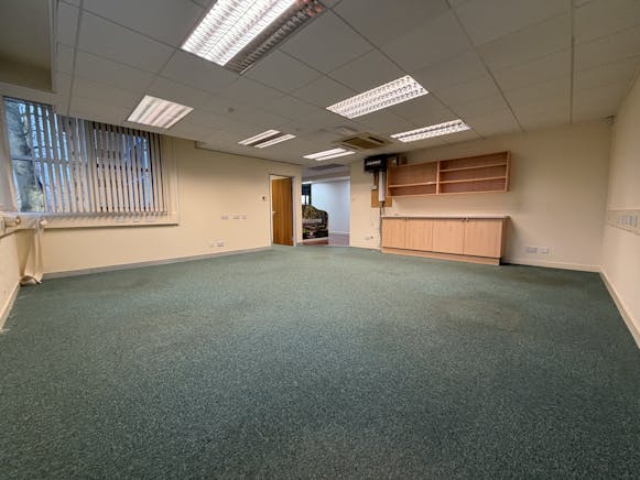 Suite 2, South Inch Business Centre, Perth, Offices To Let - IMG_1607.JPG