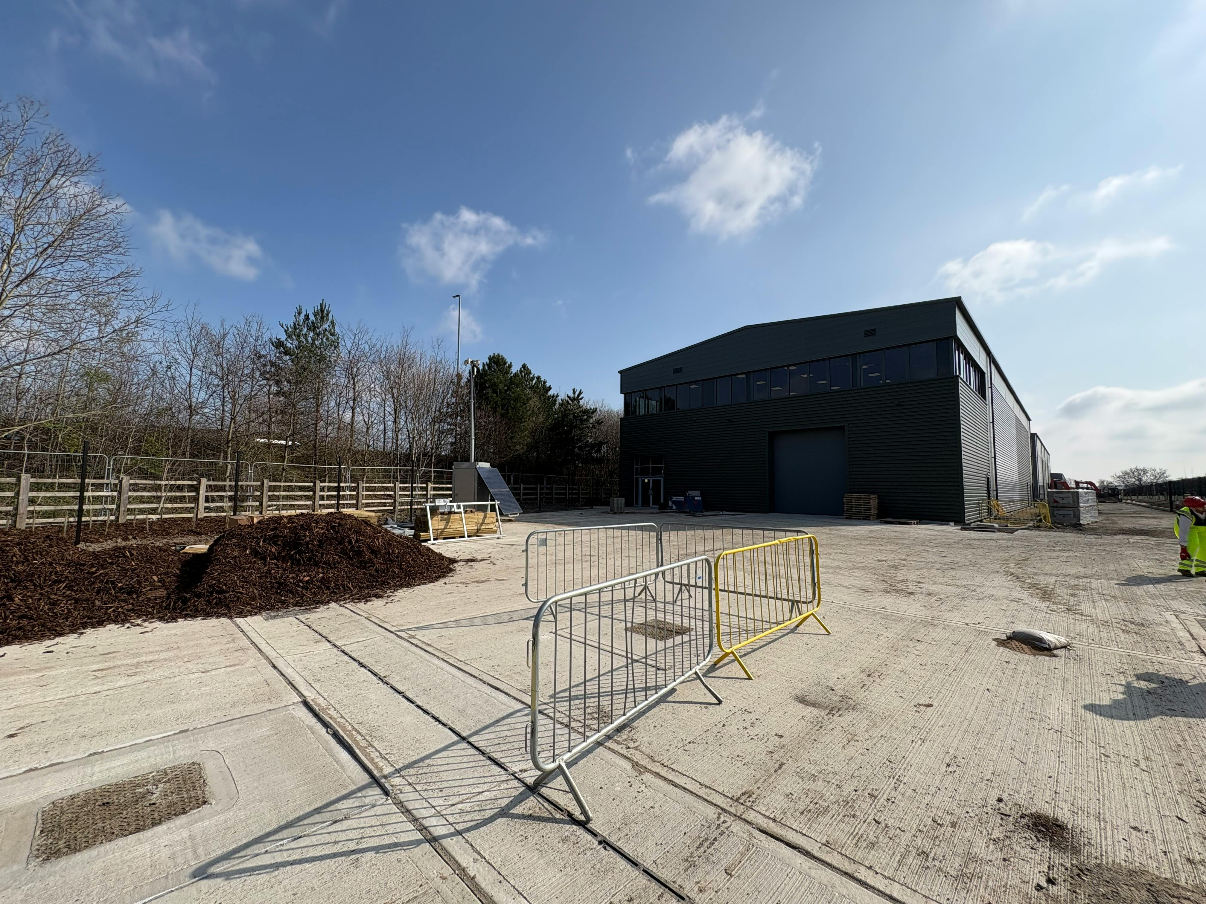 Unit 15 16 & 23 T45, Aire Valley Road, Leeds, West Yorkshire, LS9 0AA