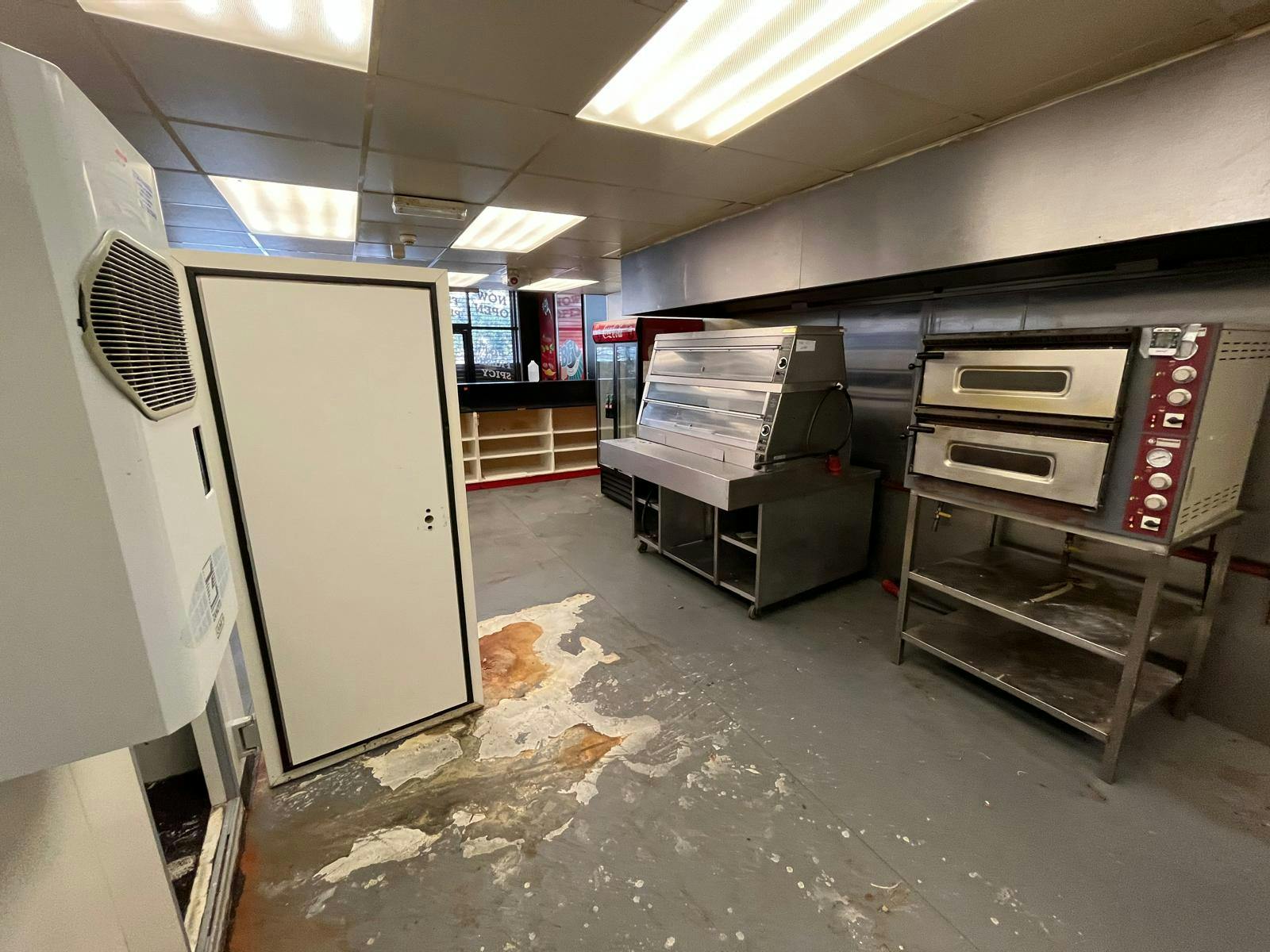 7 Berwick Parade, Stockport, Restaurant / Retail To Let - IMG20250605WA0024.jpg