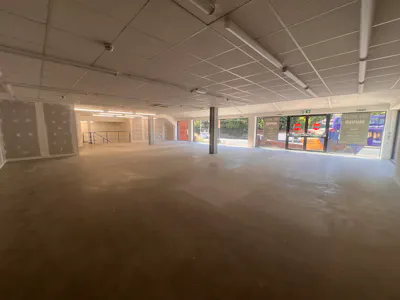 786-794 Oxford Road, Reading, Class E Retail / Leisure / Retail / Trade Counter / Trade Counter / Showroom To Let - 20260814_105603298_iOS.jpg