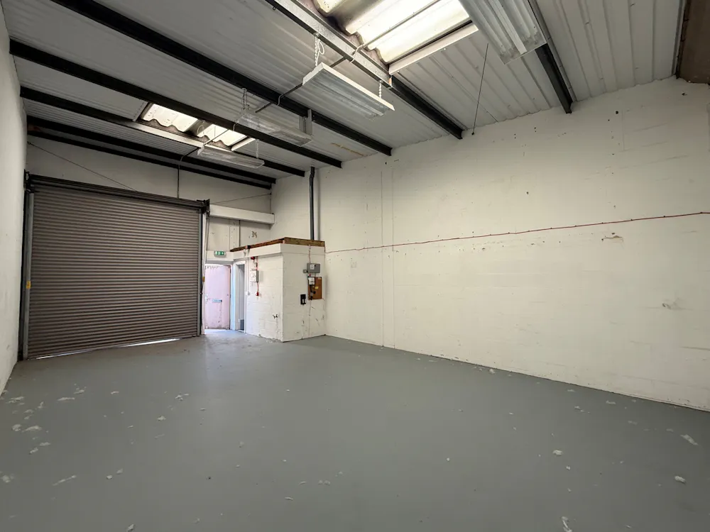 Unit 5 River Ray Industrial Estate, Barnfield Road - 4.jpg