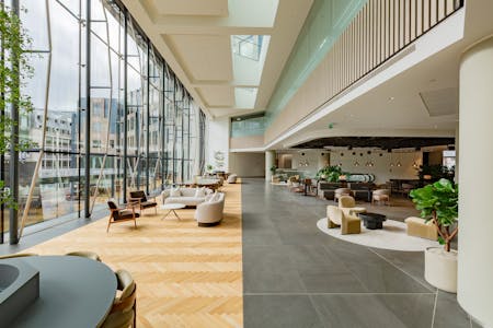 200 Aldersgate Street, Barbican, Farringdon, Office To Let - Business Lounge