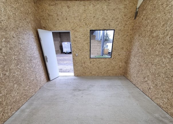 Retail / Business Units, Lopemede Farm, Long Crendon, Thame, Industrial / Other / Retail To Let - INTERIOR.jpg