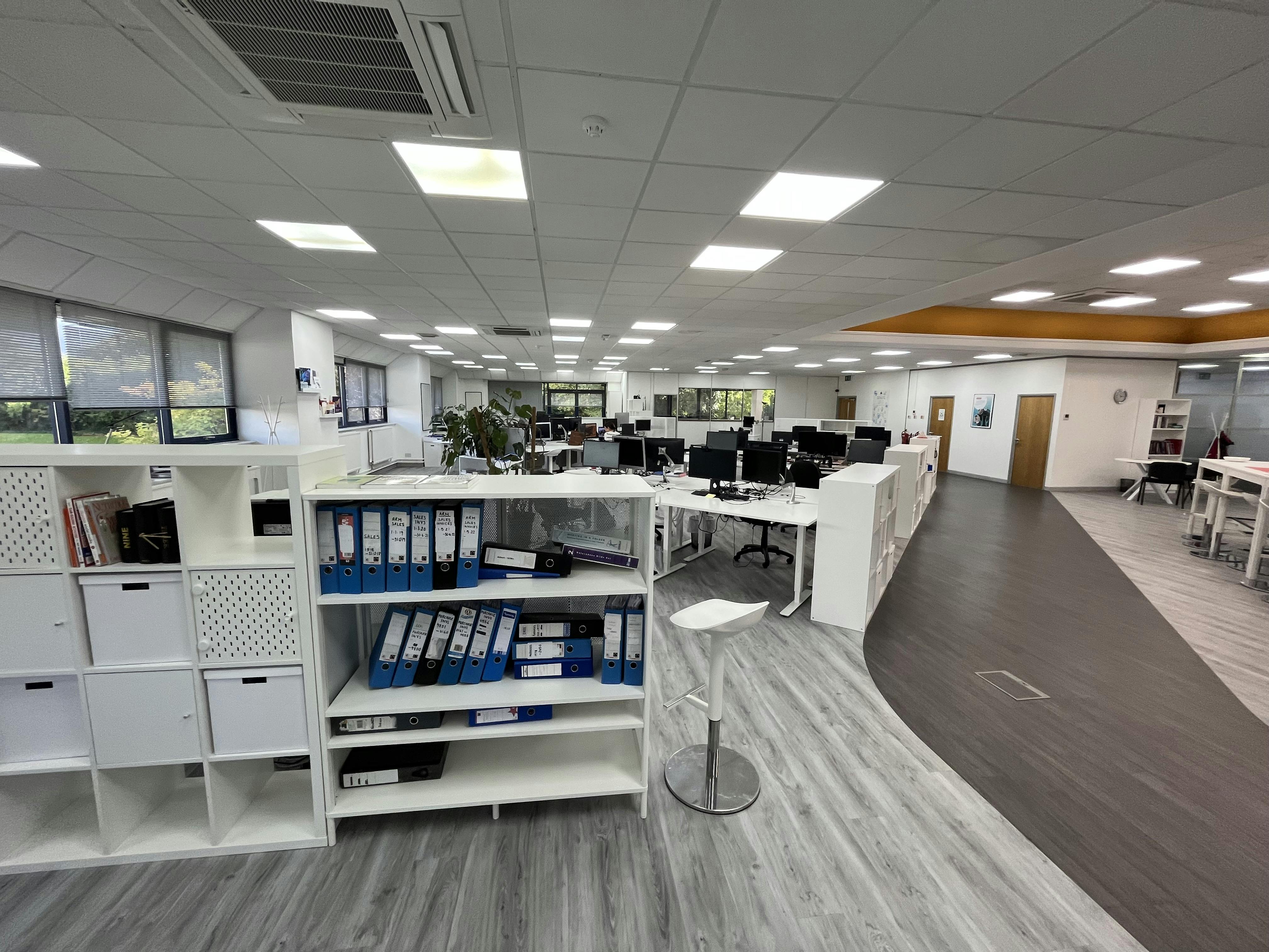 Unit 1, Altrincham, Offices Lease Assignment - IMG_0125.jpg